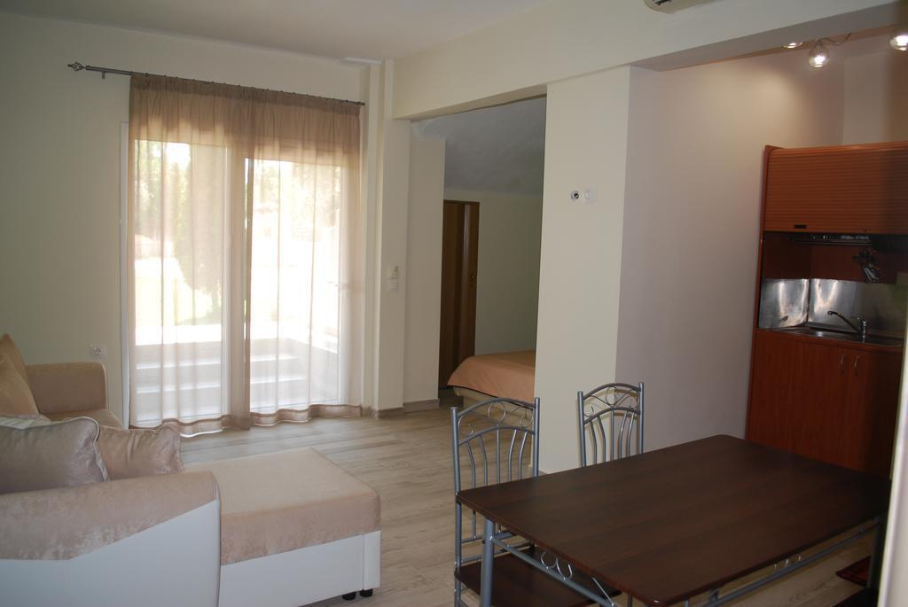 Family House Emerald Limenaria  Buitenkant foto